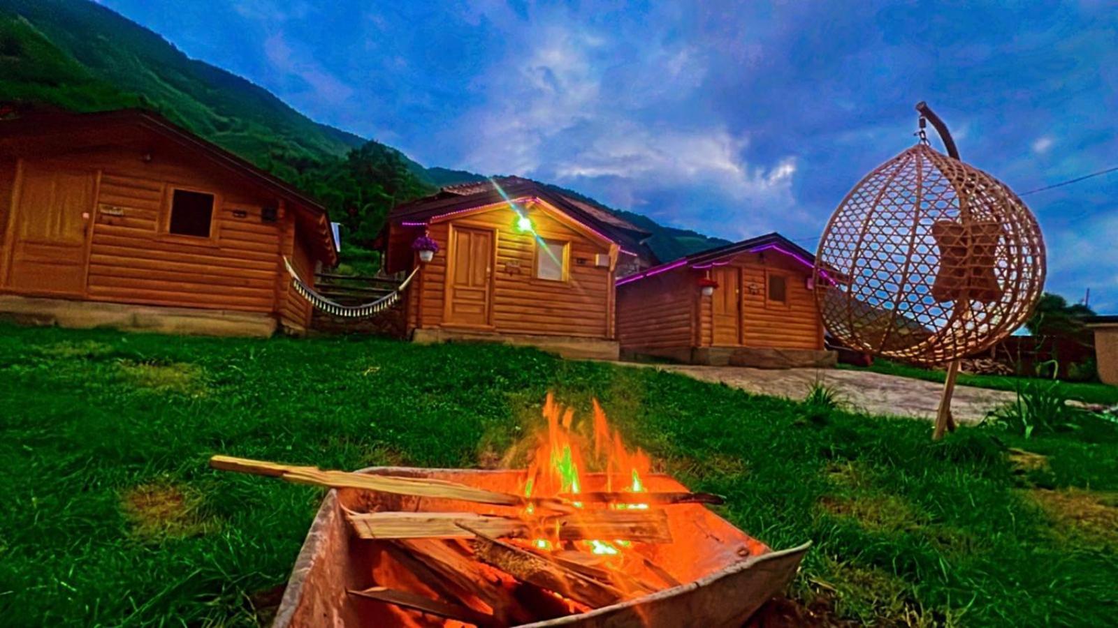 Dedushi Guesthouse &Wood Cabins-Camping Place Gusinje Exterior photo